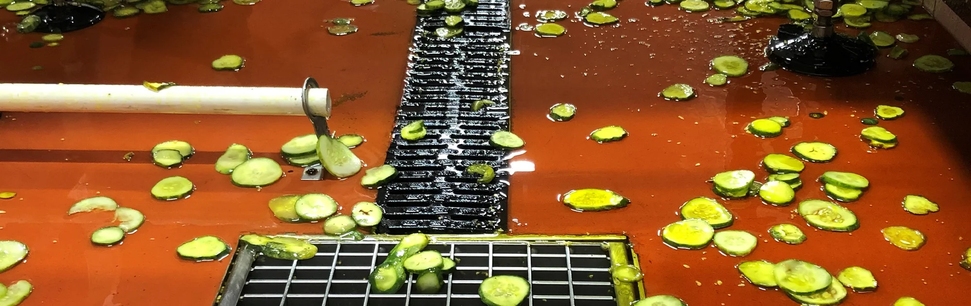 Pickles on polyurethane floor coating in food industry